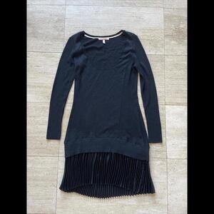 Victoria’s Secret‎ Black Sweater Dress w/ satin  Kick Pleat Bottom long sleeve L